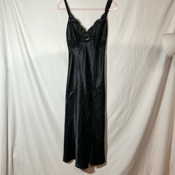 Victoria's Secret Black Satin Robe - Picture 3 of 9